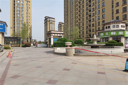 曹家梁蓝天小学3室2厅2卫42万130m2精装出售